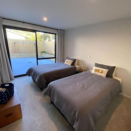 Villa Luxury Escape In Cbd - Walking Distance To Town Tauranga Exterior foto